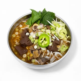 H9. Bún Bò Huê / Vietnamese Spicy Pork Beef / 越南辣牛肉汤面