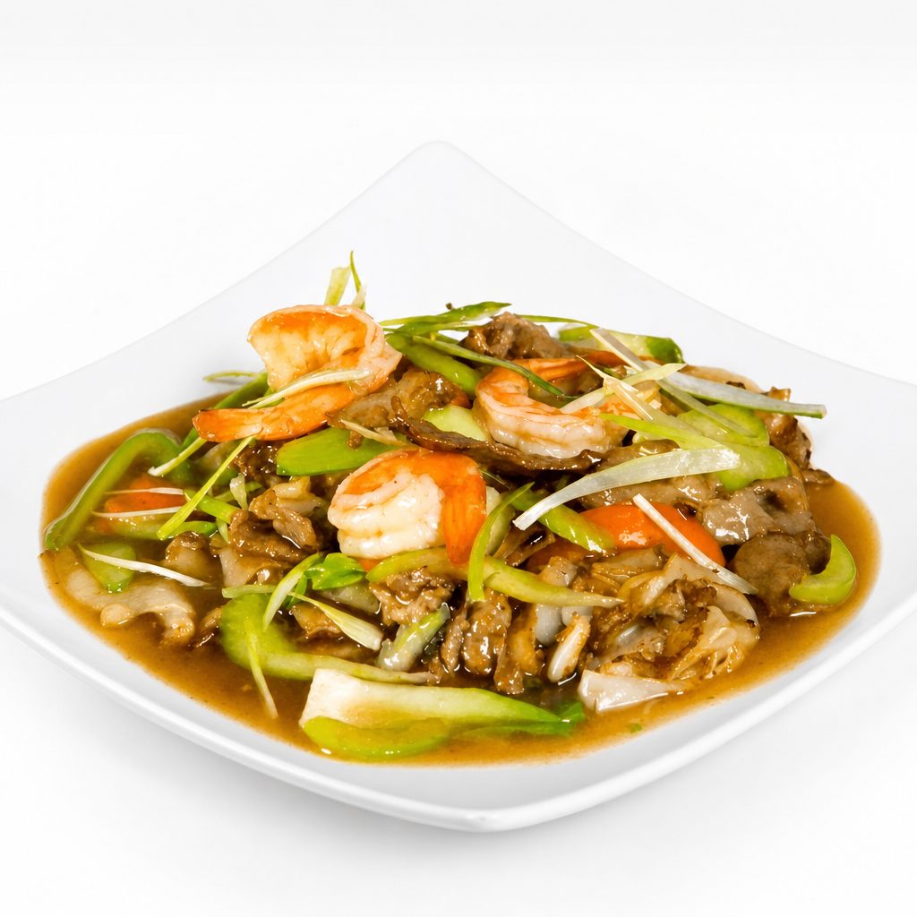 M1. Áp Chao Mềm Thấp Cam / Chow Fun with Vegetable, Shrimp, Squid / 什锦炒粉.